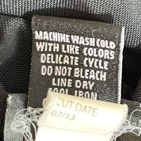 Torrid Grey/Black Polka Dot Mesh Peplum Top Sz 2X - Picture 5 of 5